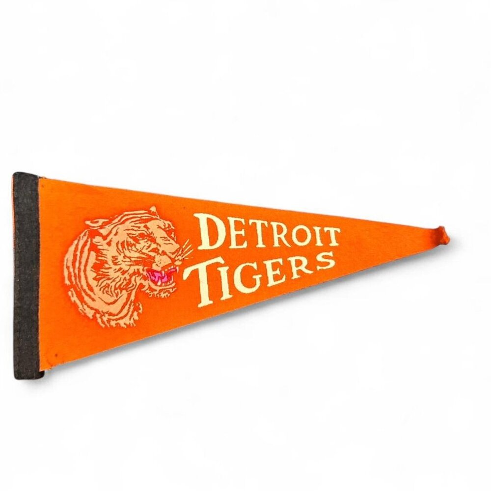 Detroit Tigers Pennant Flag